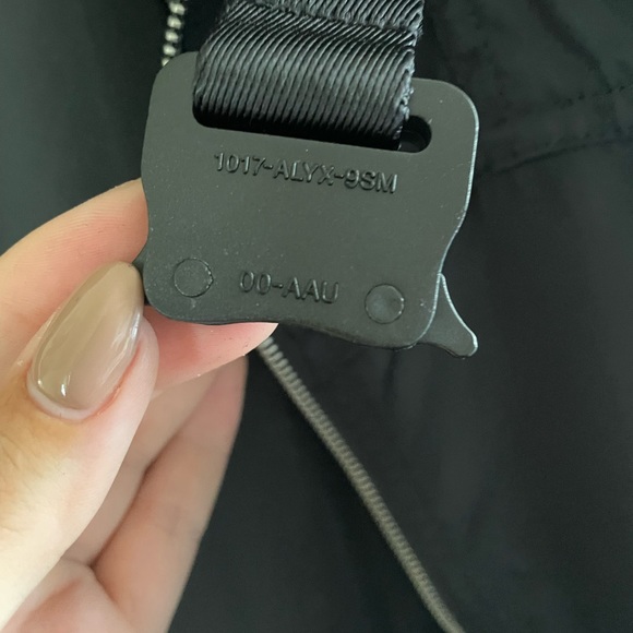 1017 ALYX 9SM - Picture 4 of 5